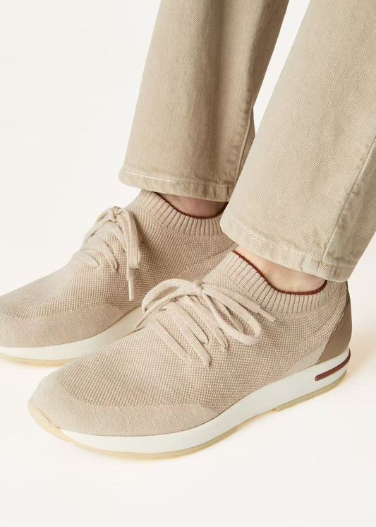 Walk sneaker