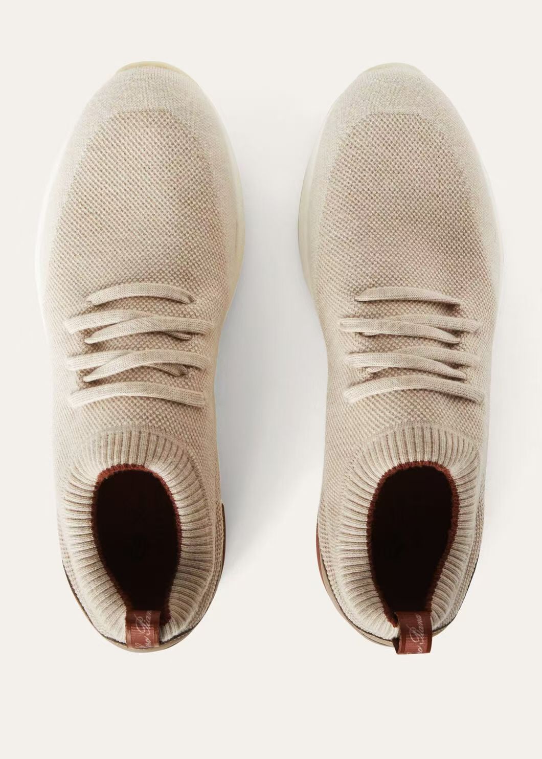 Walk sneaker